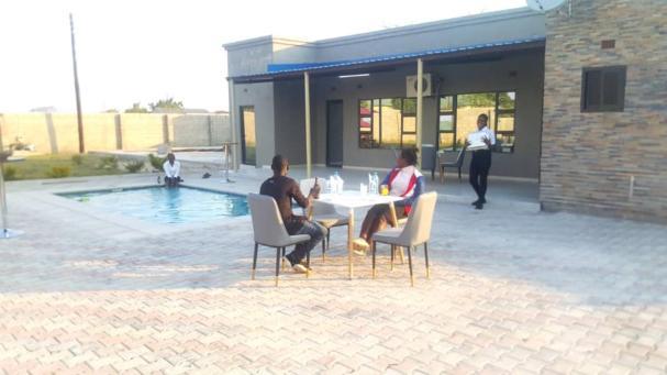 Legends Executive Lodge Choma Eksteriør billede